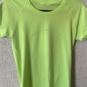 Lululemon Lime Green Swiftly, size 8, EUC!
